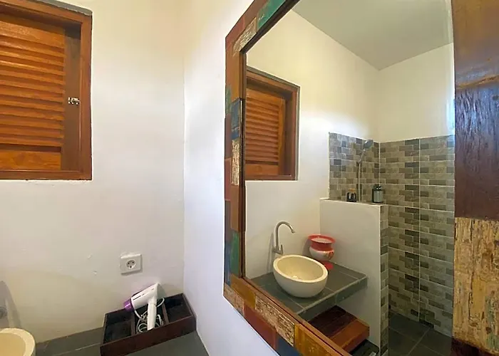Hotel Healing House Sembung 4*