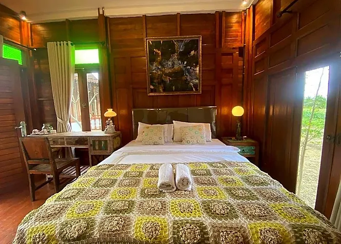 Healing House Sembung 4*